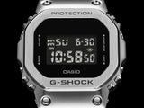 RELOJ CASIO G-SHOCK GM-5600-1DR PLATEADO HOMBRE