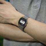 RELOJ CASIO VINTAGE A159W-N1DF PLATEADO MADE IN JAPAN