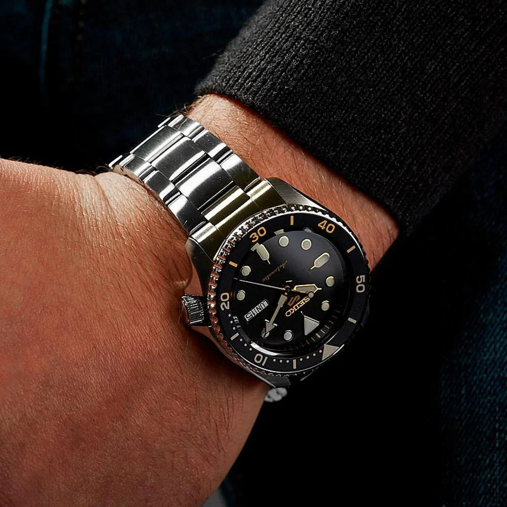 Seiko discount 5 negro