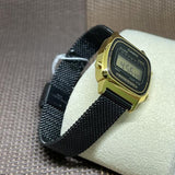 RELOJ CASIO VINTAGE LA670WEMB-1DF DORADO NEGRO MILANESE